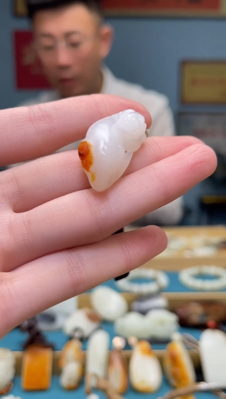 【闪购商品】和田玉颈饰未镶嵌吊坠 多样性发货拍一发一