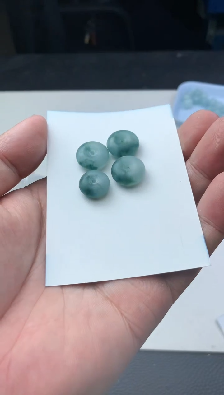 定制翡翠未镶嵌珠子