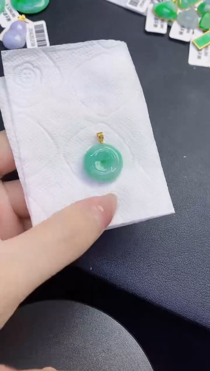 颈饰未镶嵌翡翠缅甸天然翡翠A货