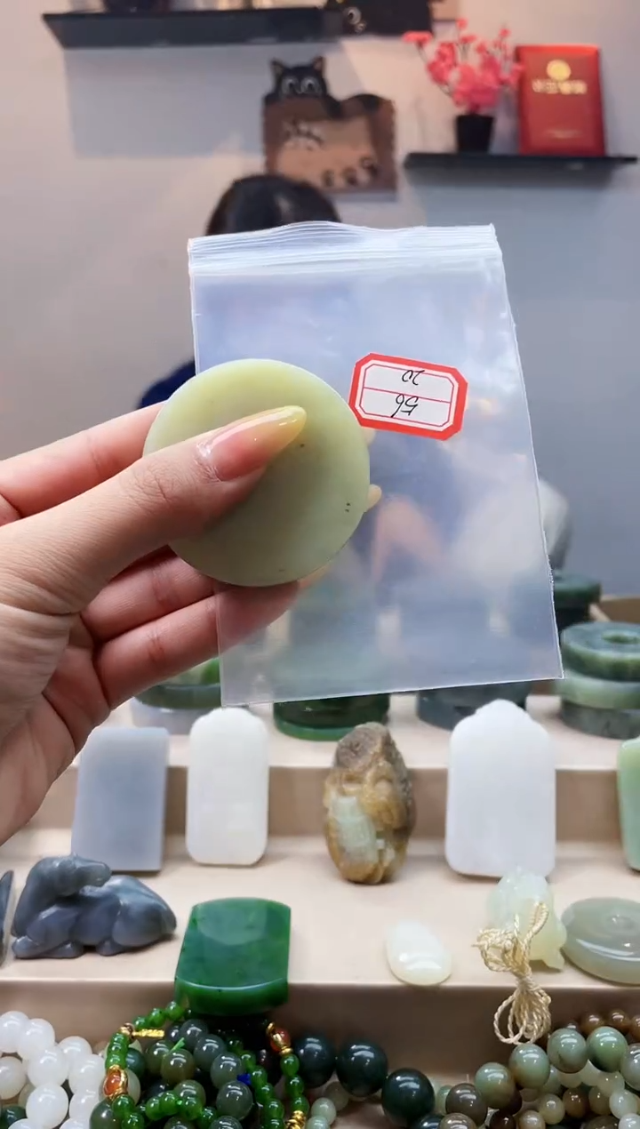 未镶嵌和田玉挂件1