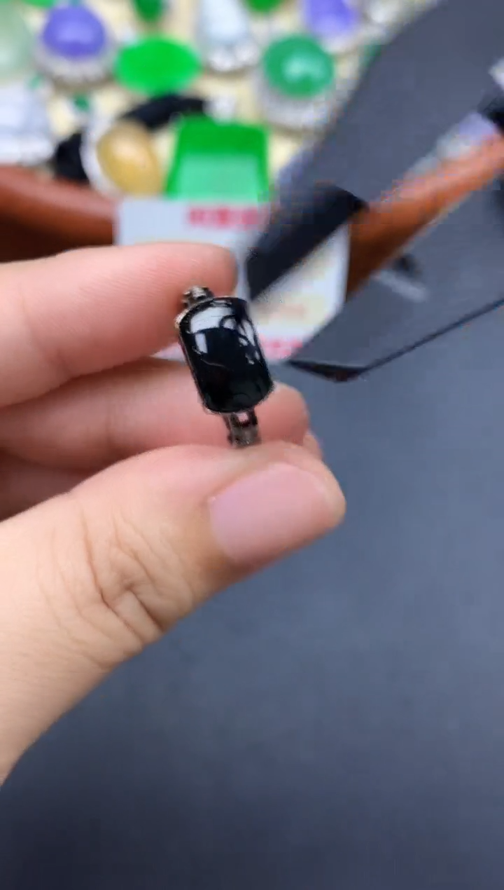 18K金镶嵌戒指翡翠325-中国好珍宝