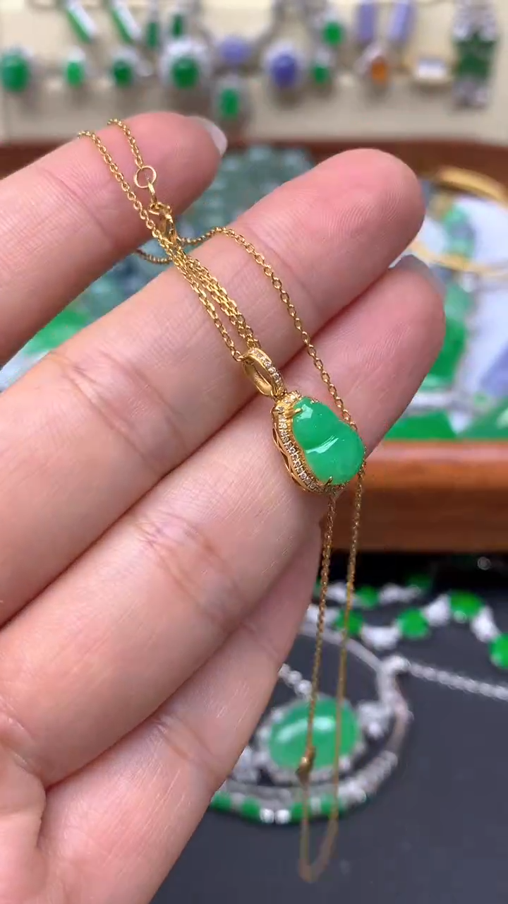 【闪购商品】翡翠颈饰18K金镶嵌31-天然翡翠