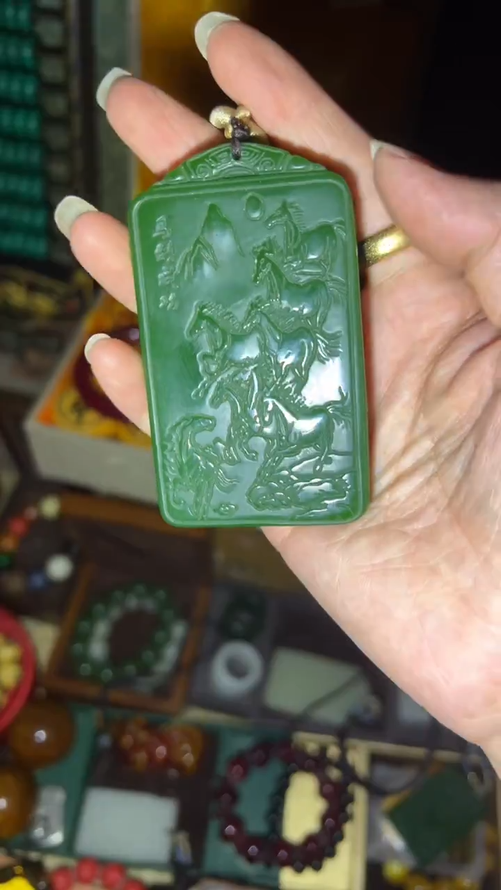 和田玉（碧玉）未镶嵌把件闪购高端商品链接