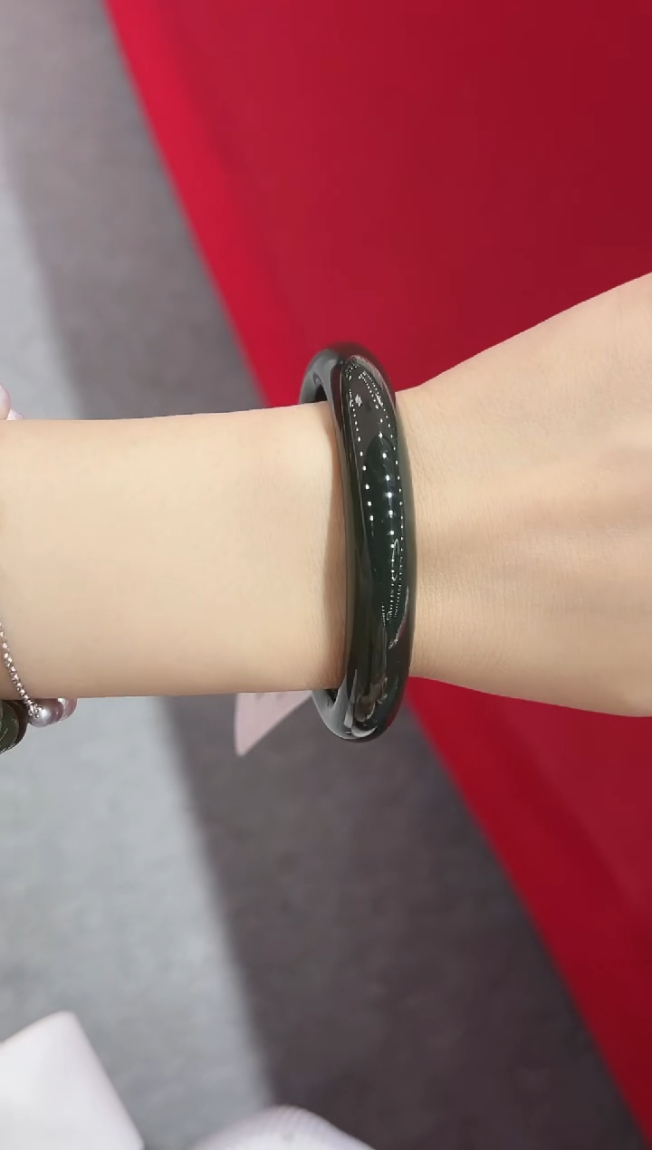 【闪购商品】和田玉手镯未镶嵌gsj5919圈口60