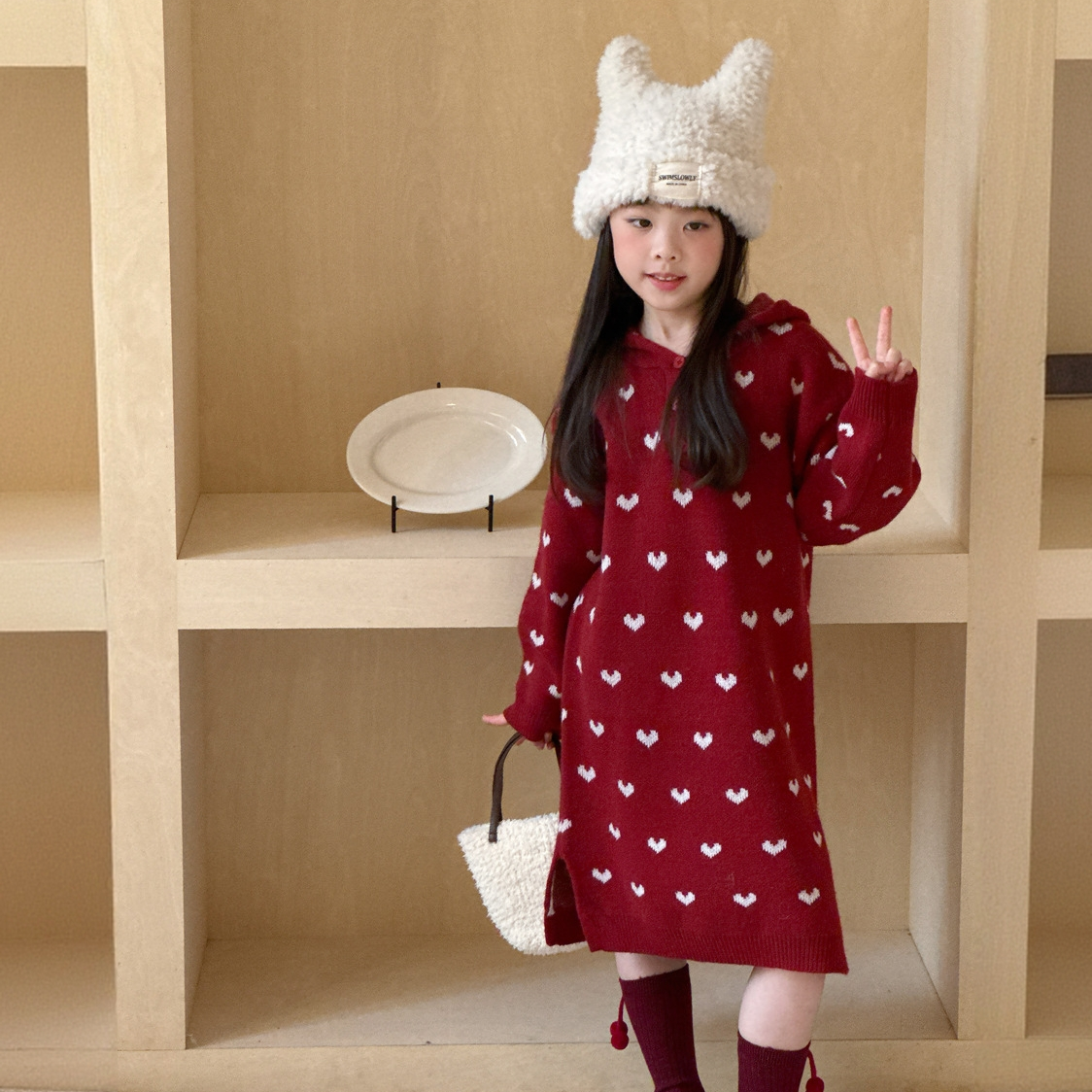 新年款韩系女童加厚爱心连帽毛衣女宝喜庆百搭宽松连衣裙