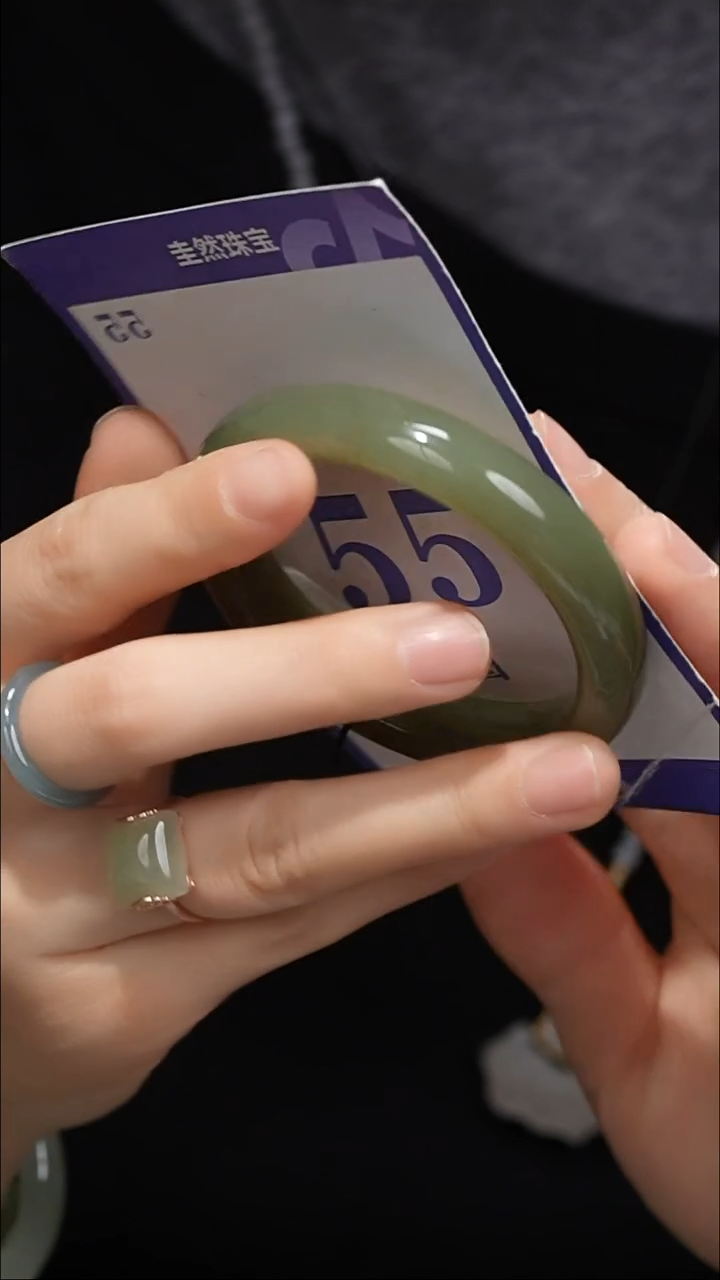 未镶嵌手镯和田玉083