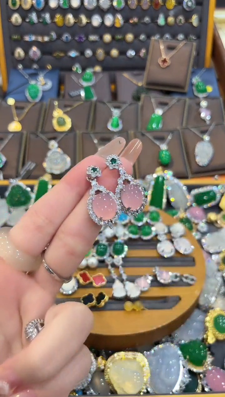 【闪购商品】玛瑙/玉髓耳钉未镶嵌1