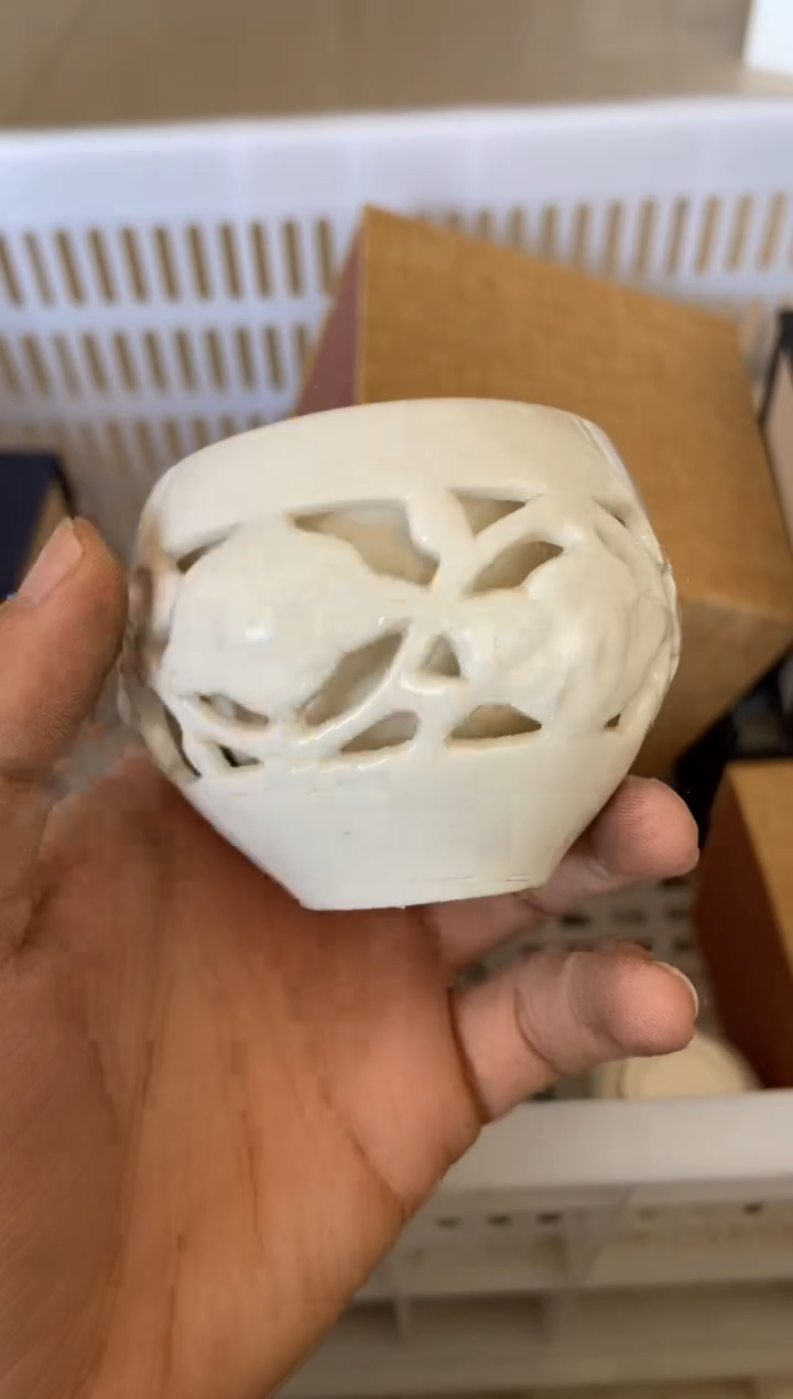 杯无运费险有瑕疵的摄影的产品有使用过的痕迹有点脏介意勿拍