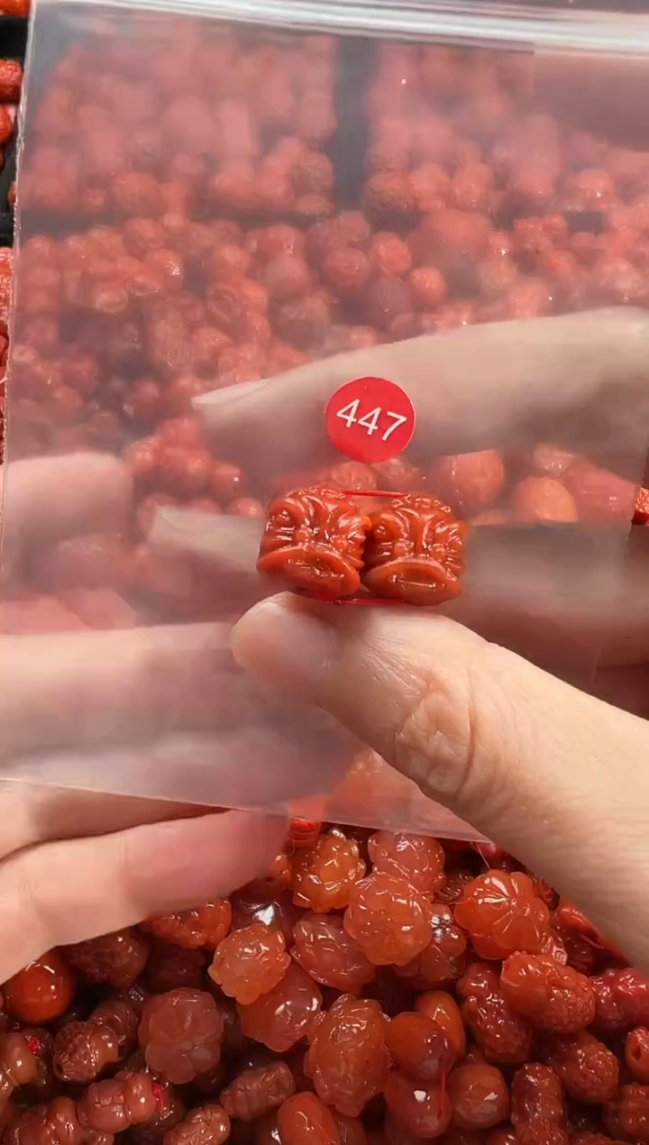 颈饰未镶嵌南红玛瑙1