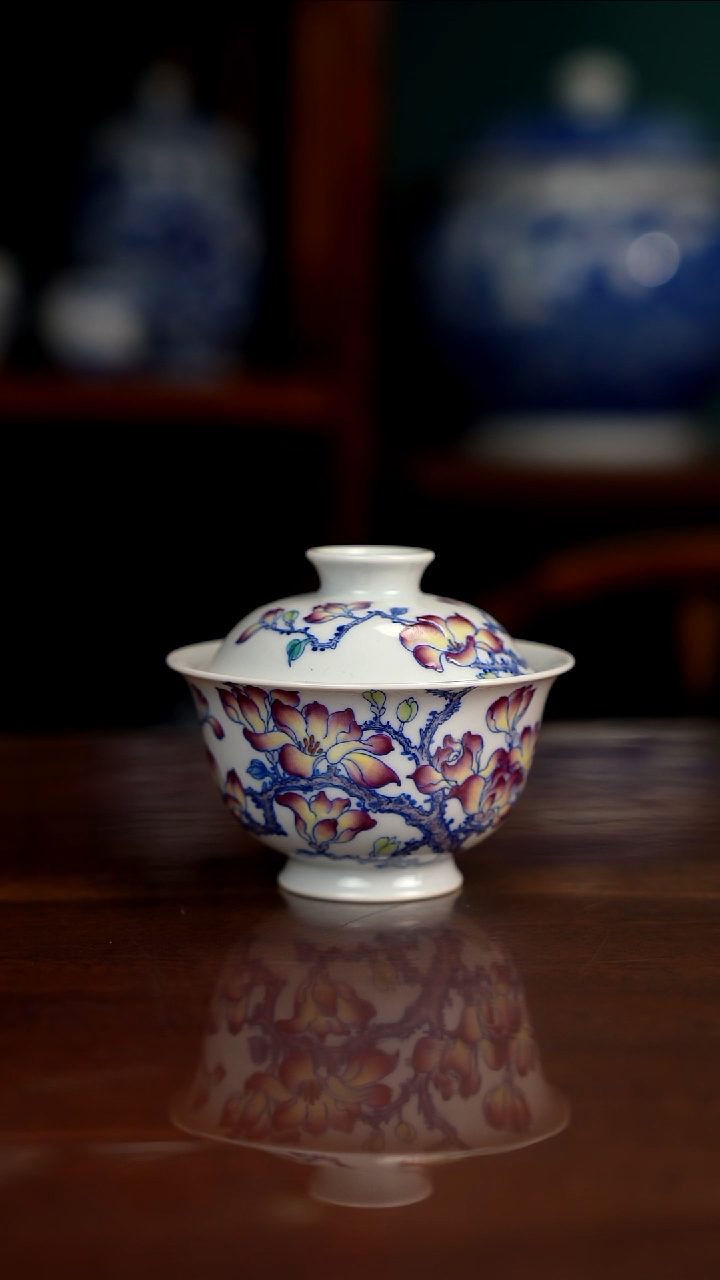 空山明月新派斗彩