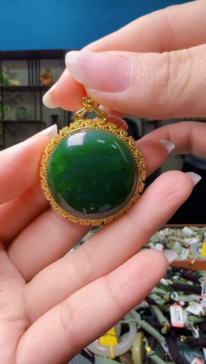 颈饰未镶嵌和田玉1