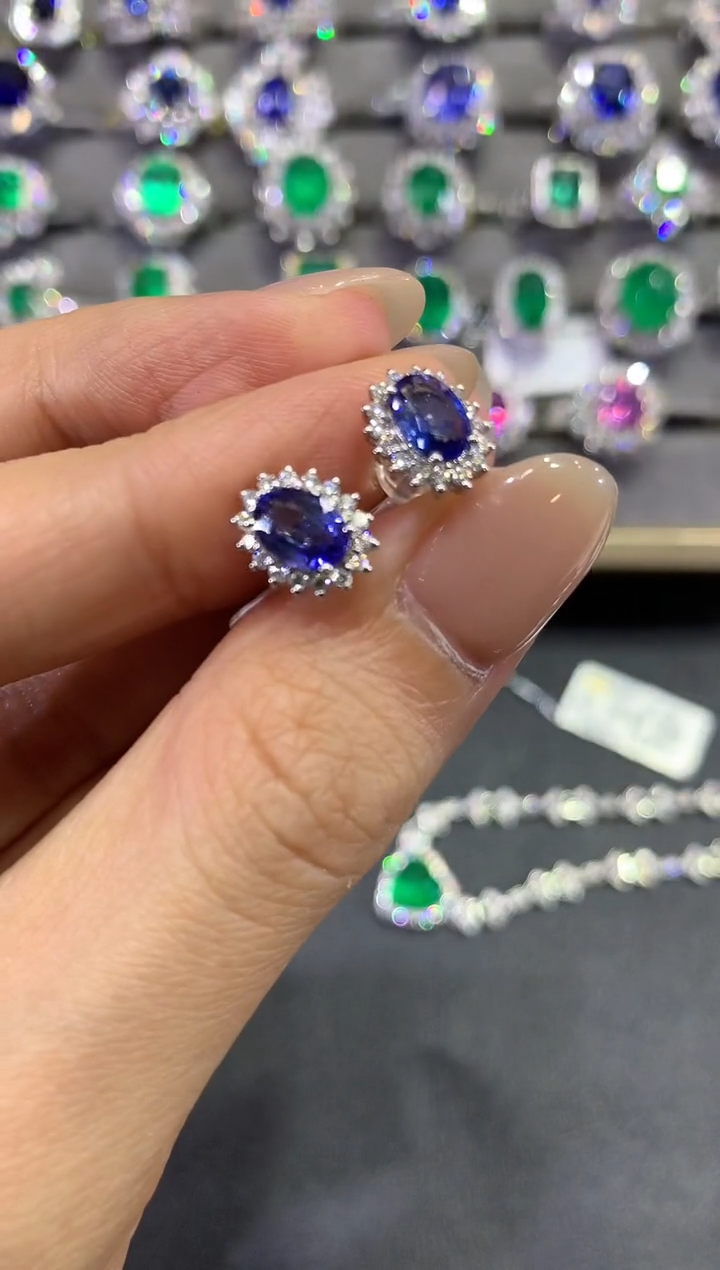 【闪购商品】蓝宝石耳饰18K金镶嵌a310