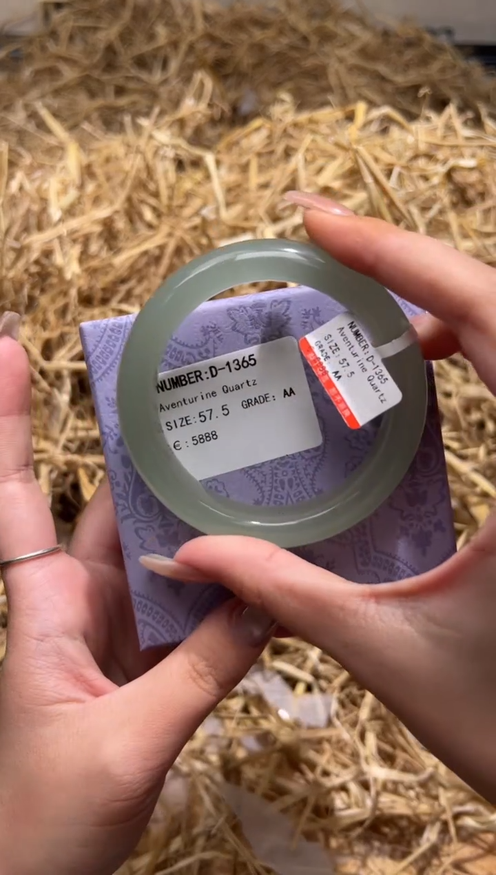 未镶嵌手镯石英质玉D1365Z