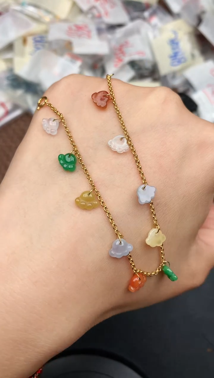 18K金镶嵌挂件翡翠—