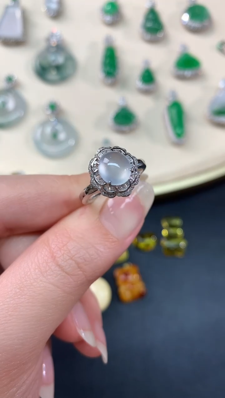 【闪购商品】翡翠戒指18K金镶嵌A102|6800