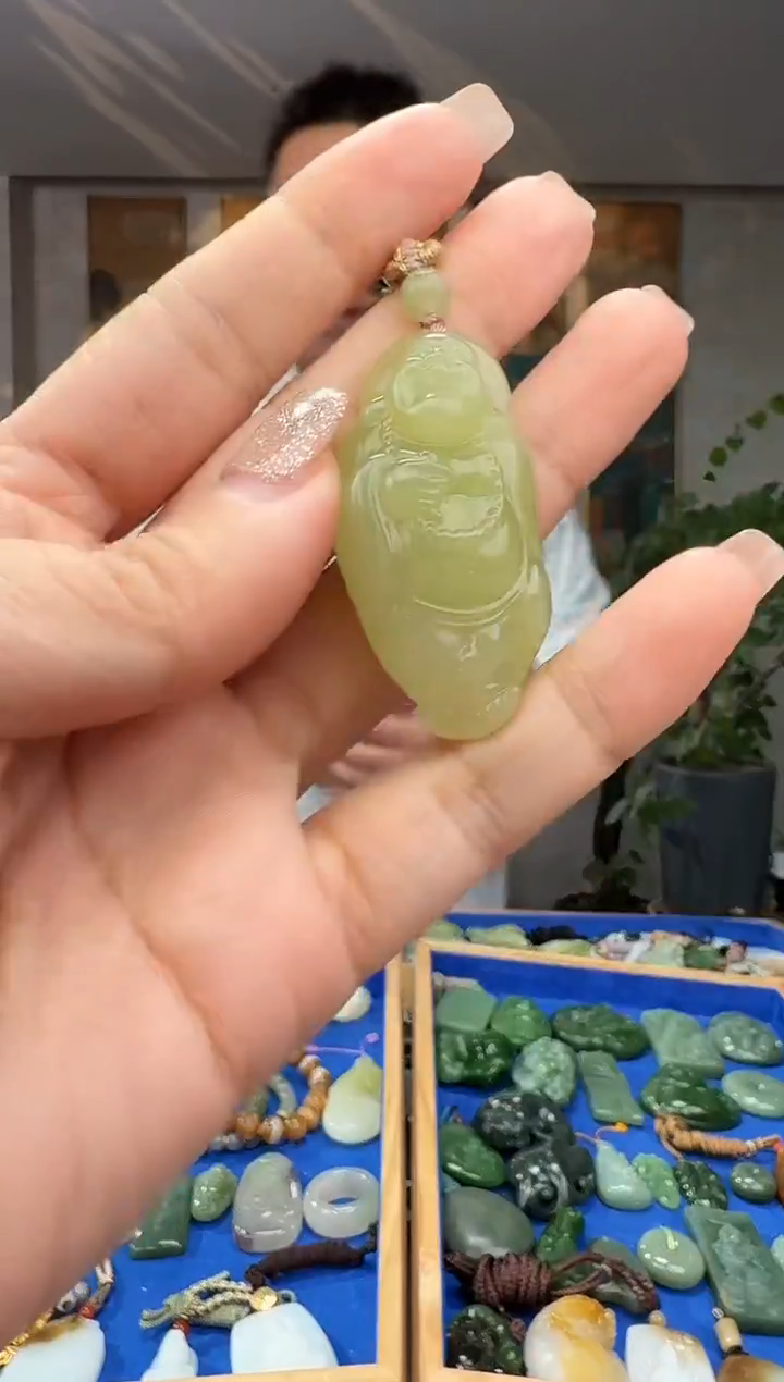 颈饰未镶嵌和田玉拍一发一