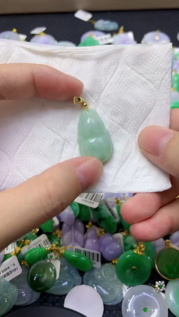 颈饰未镶嵌翡翠天然缅甸翡翠A货