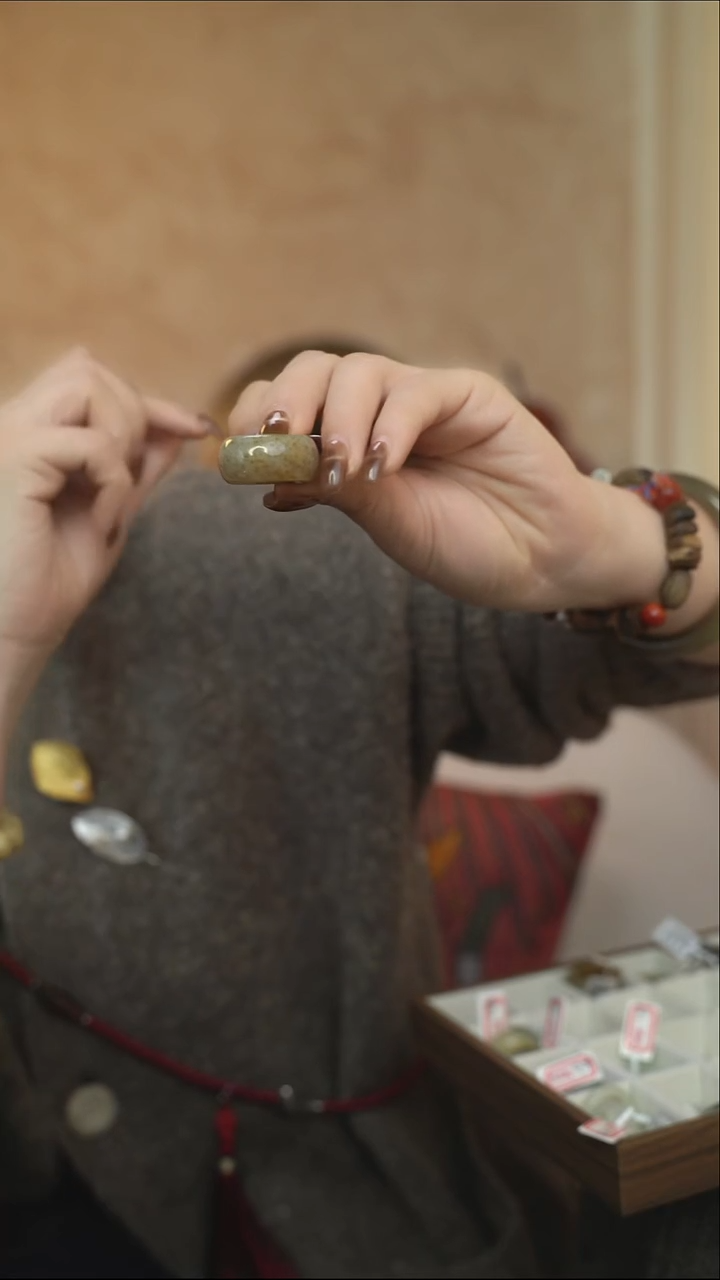 未镶嵌戒指和田玉桂花糕油糕子-16