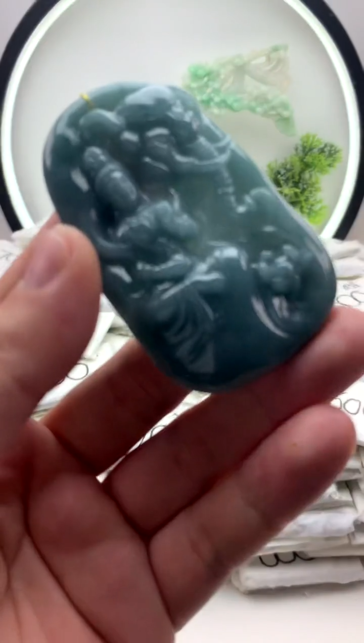 翡翠未镶嵌颈饰普贤