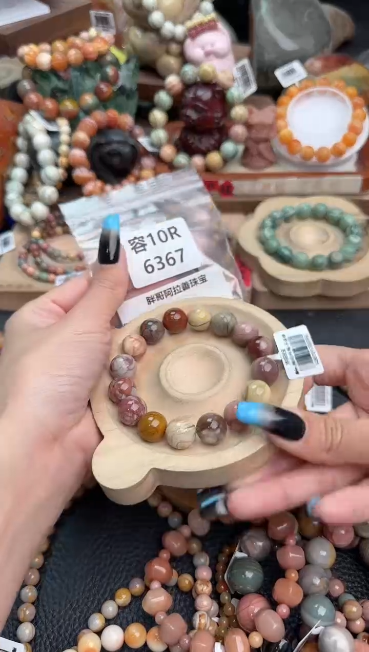 【闪购商品】石英质玉手链未镶嵌10R6367