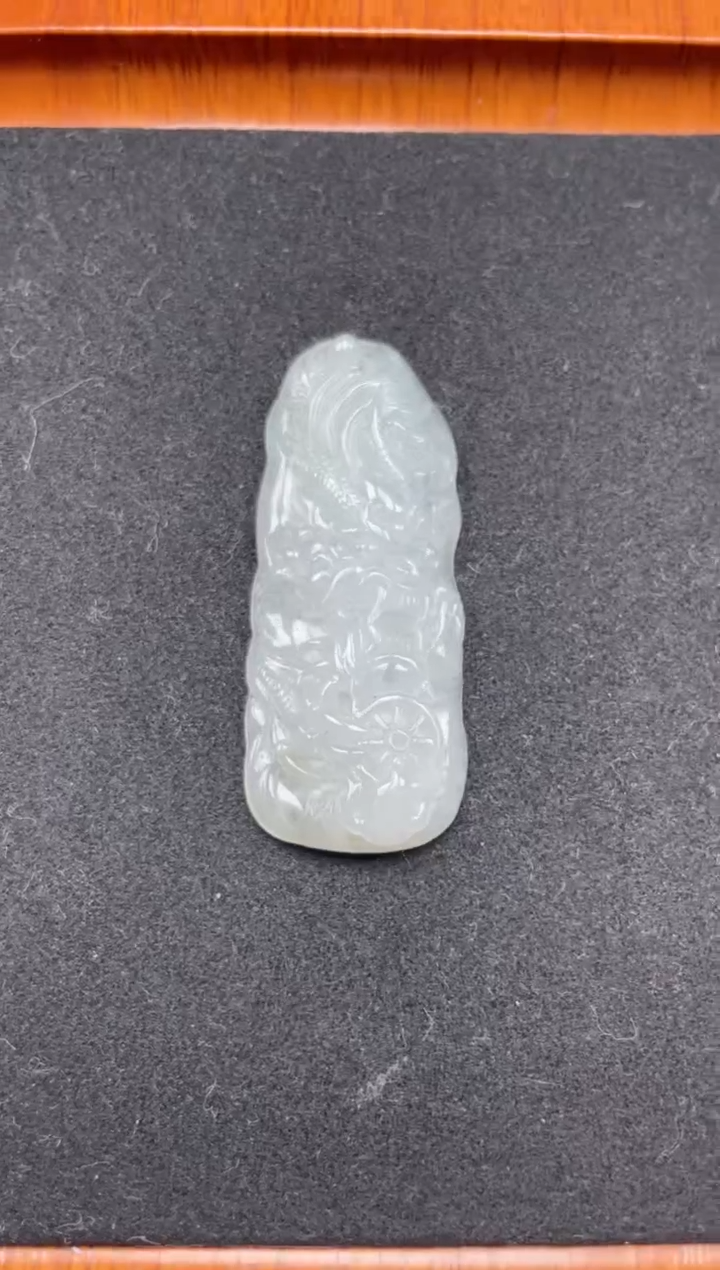 【闪购商品】翡翠颈饰未镶嵌龙