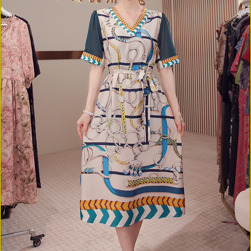 黄小西A803-1连衣裙女显瘦气质时尚女士夏季印花连衣裙中长款