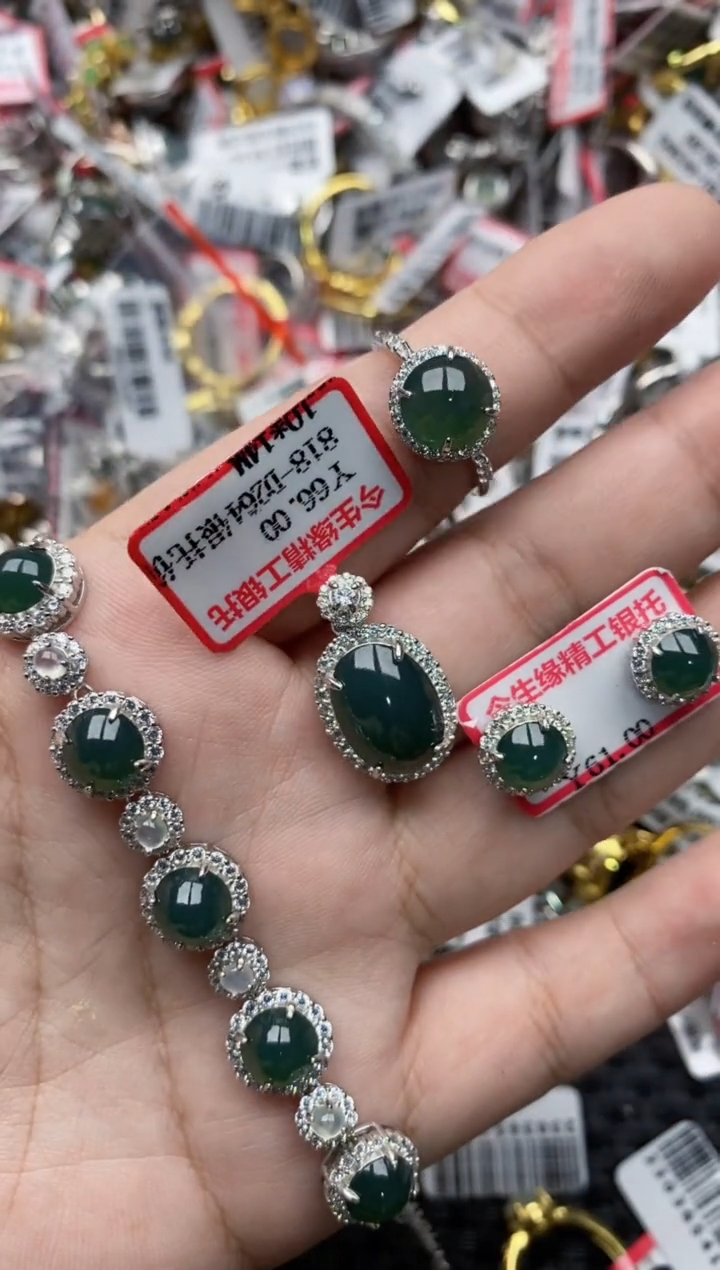 【闪购商品】翡翠戒指银S925镶嵌99999---10