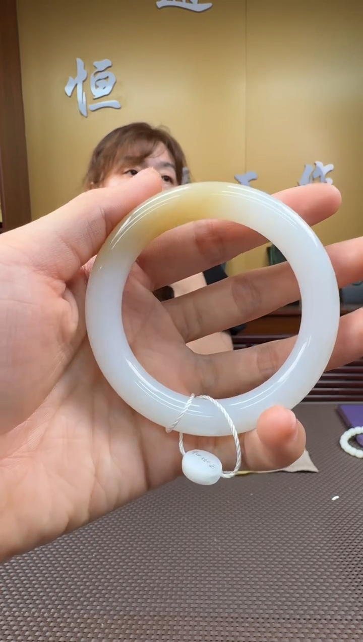 和田玉未镶嵌颈饰手镯55