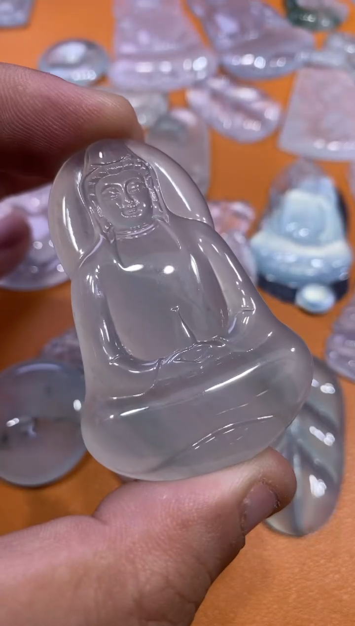 【闪购商品】翡翠吊坠(不含链)未镶嵌观音7800