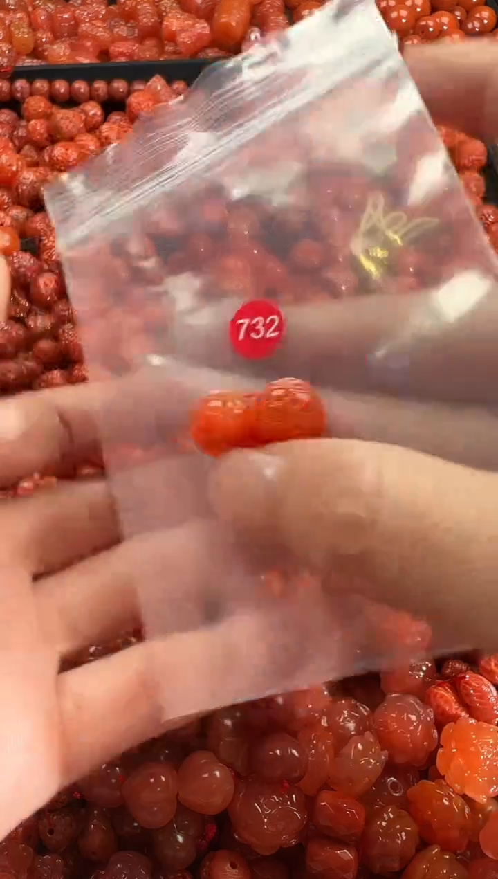 颈饰未镶嵌南红玛瑙1