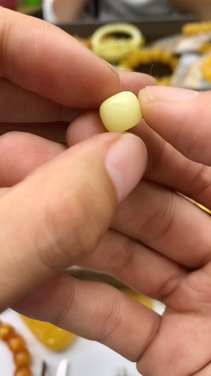 裸石蜜蜡未镶嵌单珠