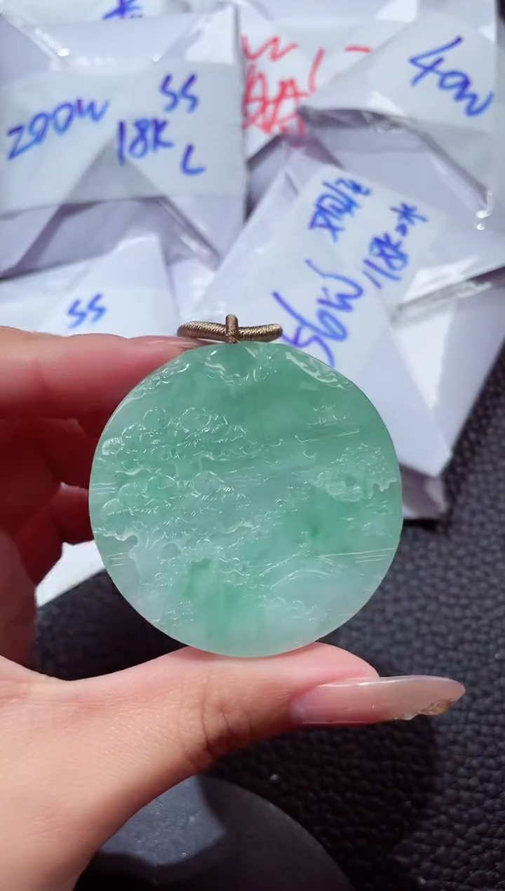 颈饰未镶嵌翡翠00000