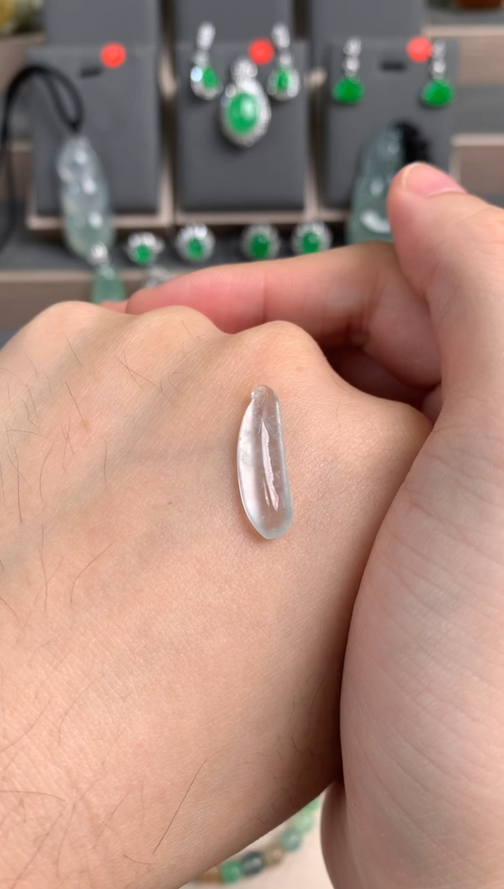 未镶嵌定制翡翠裸玉