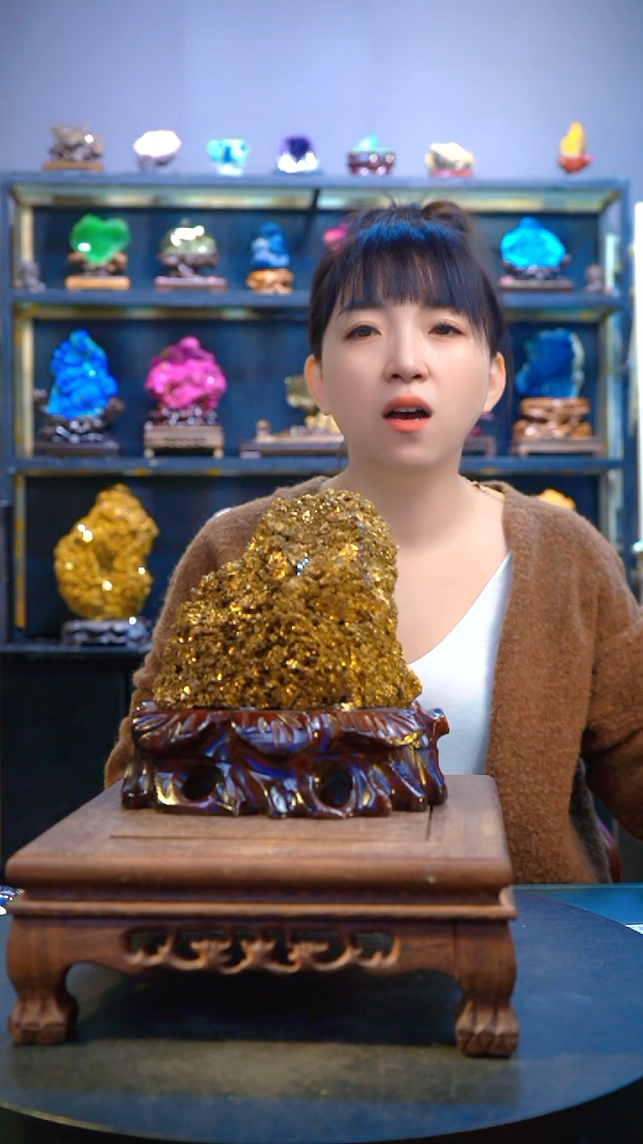 石材精品矿物晶体摆件