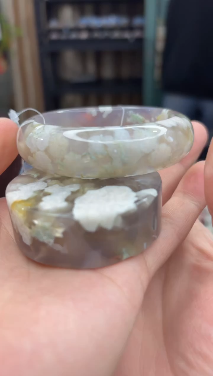 【闪购商品】石英质玉手镯未镶嵌743（61圈赠送镯心）