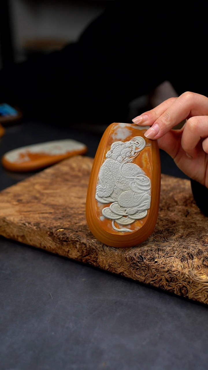 【闪购商品】天然原石手工雕刻