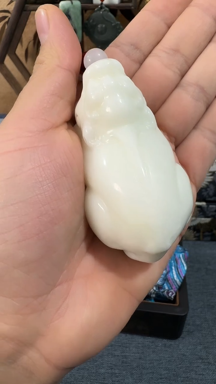 未镶嵌石英质玉笔搁米达 貔貅把件