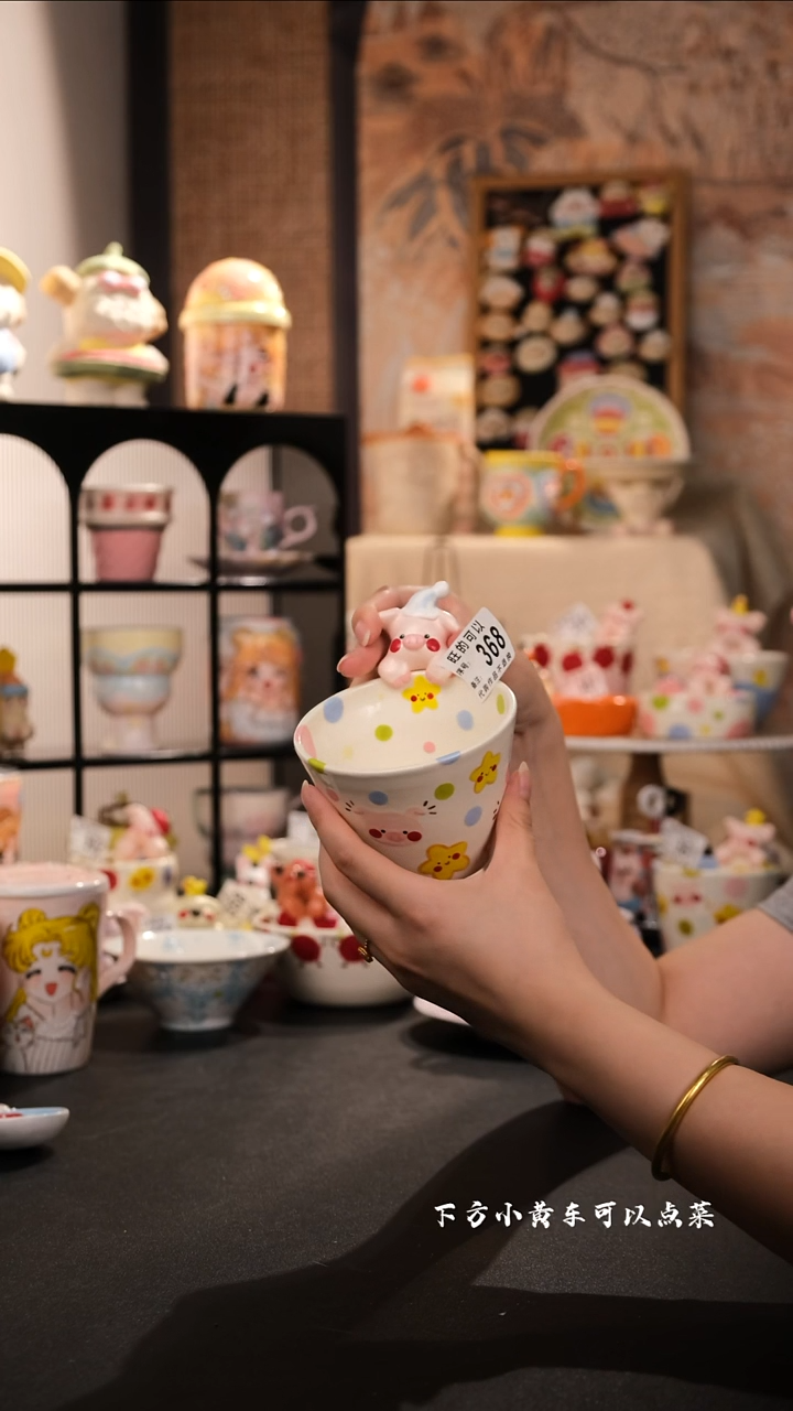 摆件景德镇手工手绘设计师款