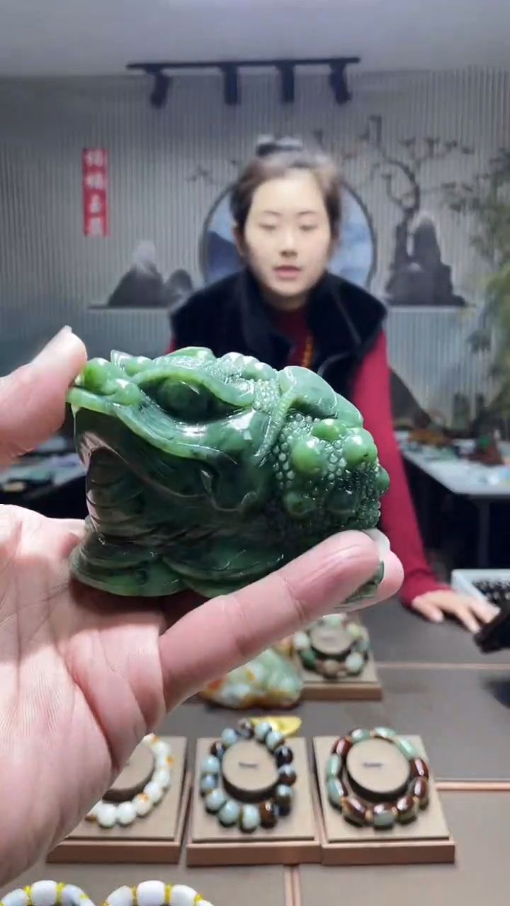 【闪购商品】和田玉摆件未镶嵌金蟾