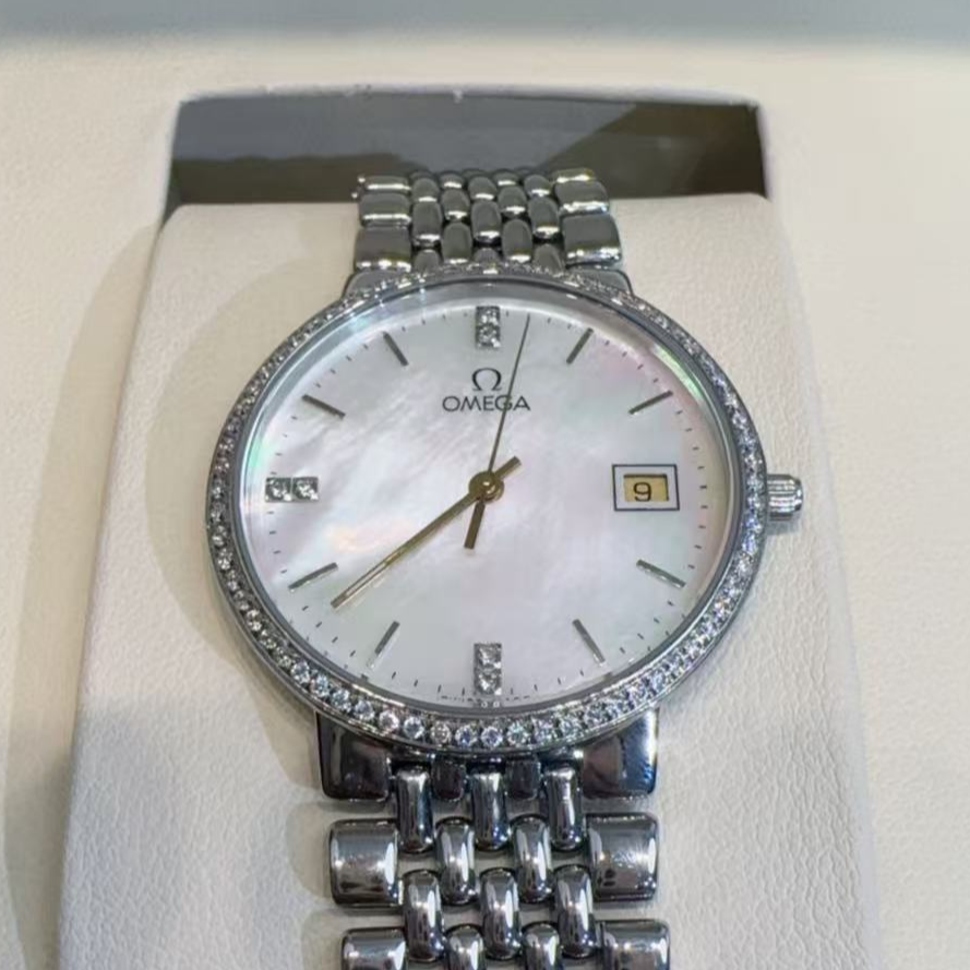 95新 Omega/欧米茄 石英表后镶钻盘32.5腕16/256104327