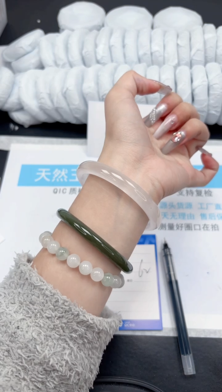 【闪购商品】石英质玉手镯未镶嵌481-62