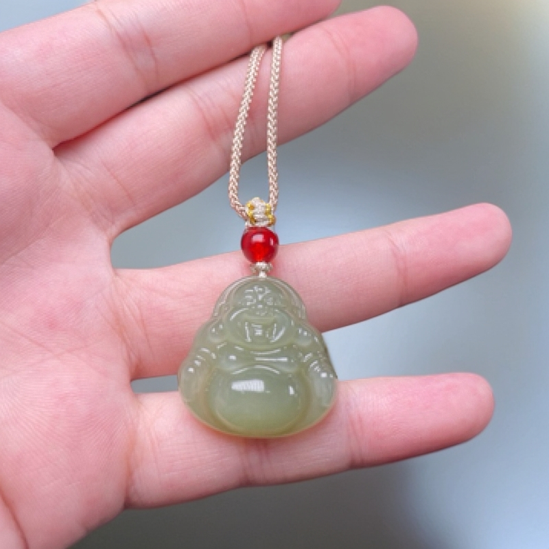 天然和田玉佛公吊坠(卡25mm)