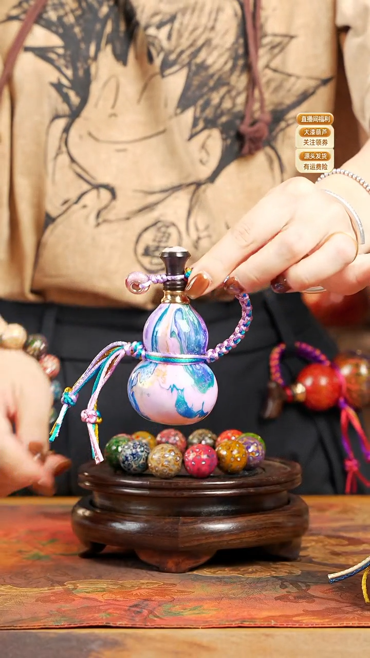 WE085漂漆精致小手捻(开口）