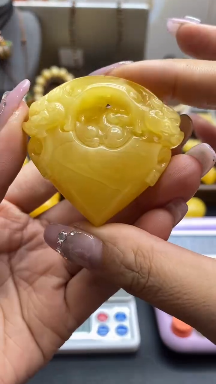 琥珀未镶嵌珠宝奇石538