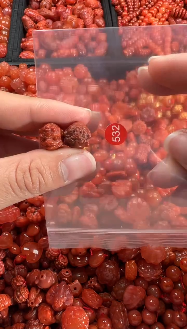 【闪购商品】南红玛瑙颈饰未镶嵌2