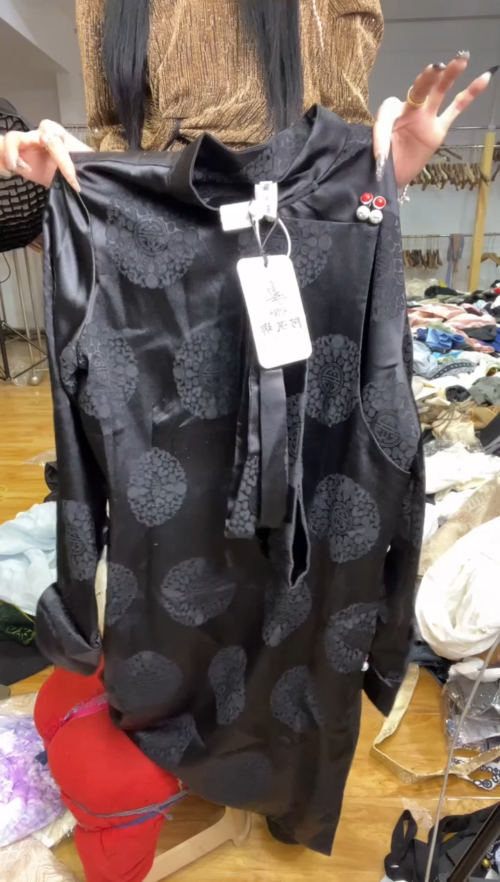 M码    110斤    下播福利