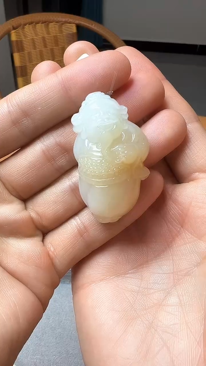 和田玉未镶嵌颈饰吊坠