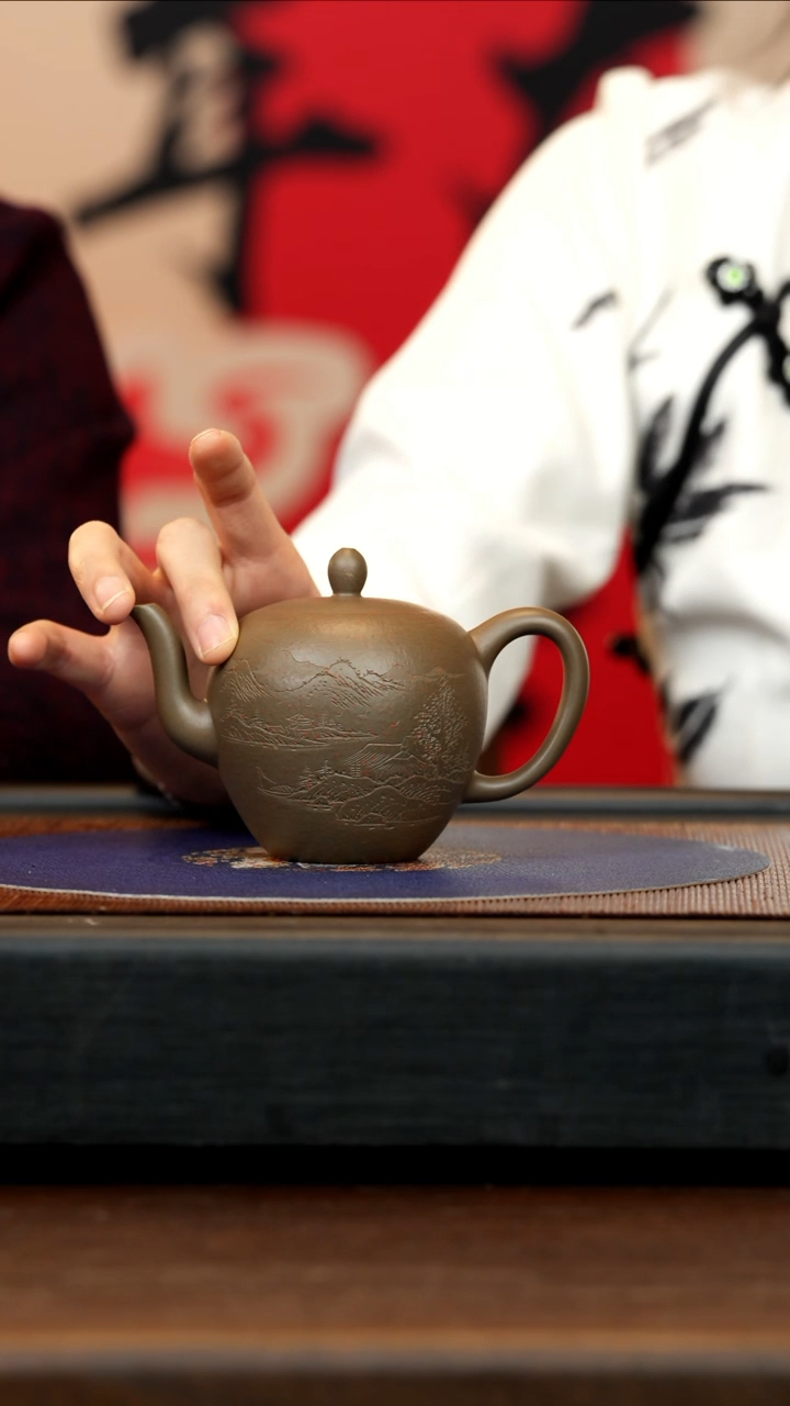 【闪购商品】紫砂茶壶LHQ 翡翠金砂 美人肩 200cc