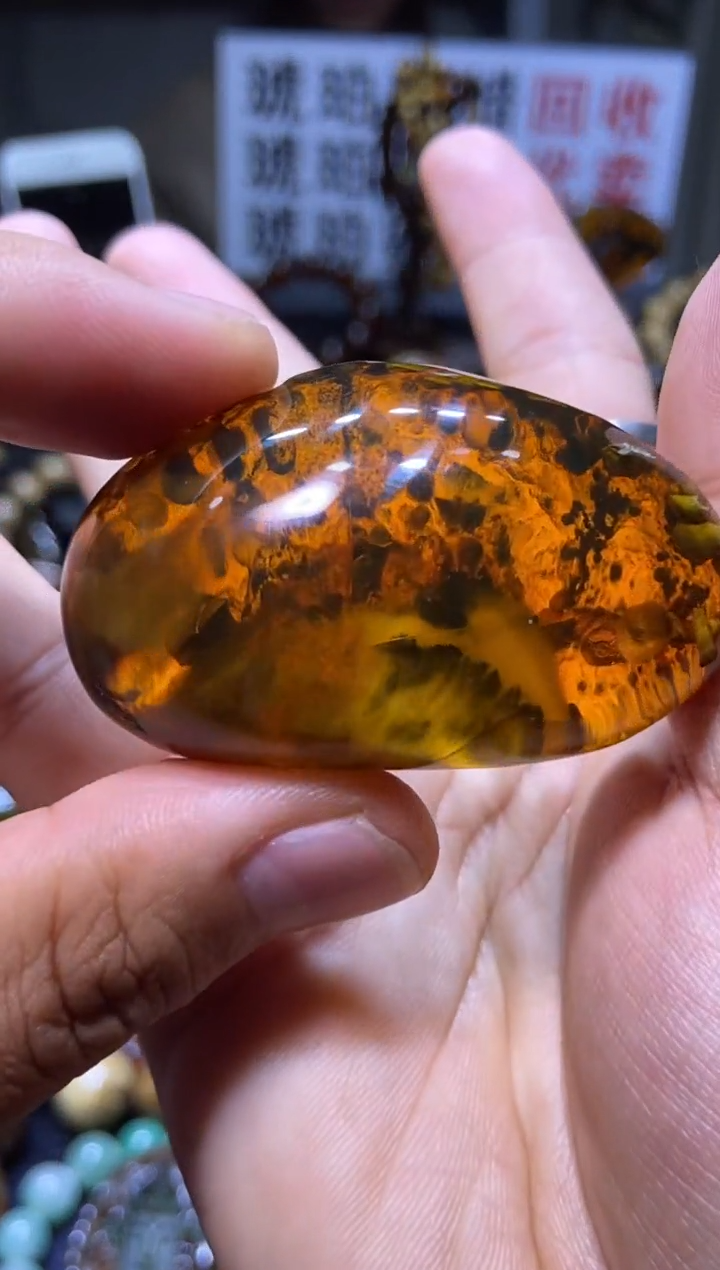 未镶嵌琥珀珠宝奇石吊坠