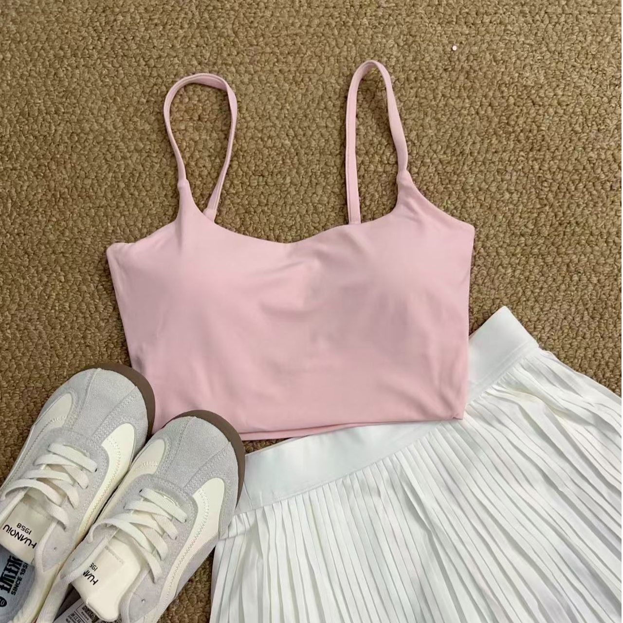 裸感可拆卸U领瑜伽背心女扭结美背运动内衣跑步训练健身文胸上衣